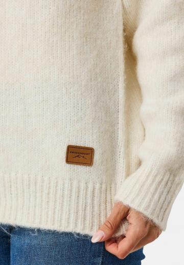 Жаккардовая вязаная кофта