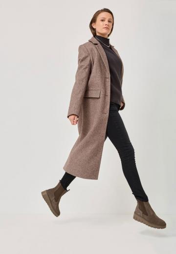 Сапожки на танкетке