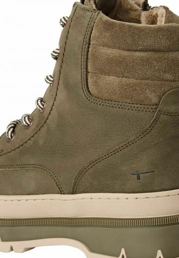 Ботинки на шнуровке