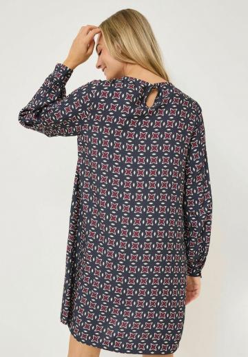 Короткое платье