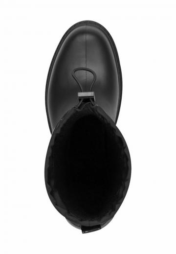 Резиновые сапоги