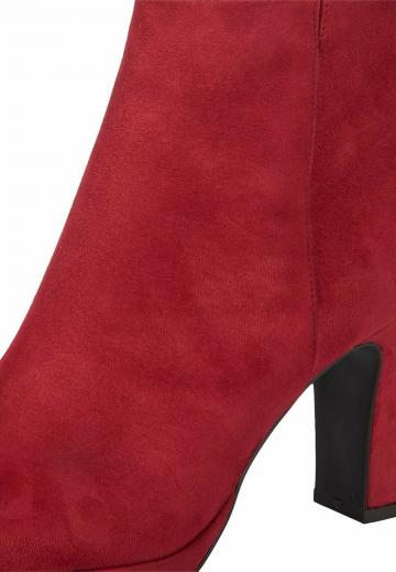 Полусапожки на высоком каблуке