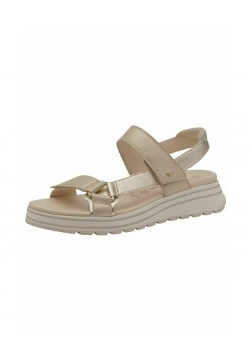 Босоножки на танкетке