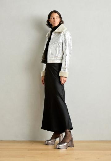 Туфли на высоком каблуке