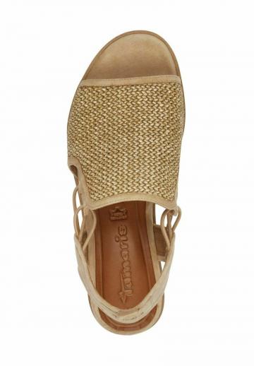 Босоножки на танкетке