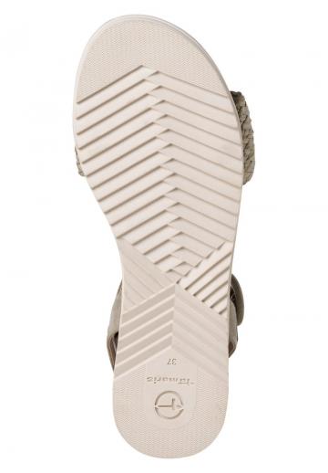 Босоножки на танкетке