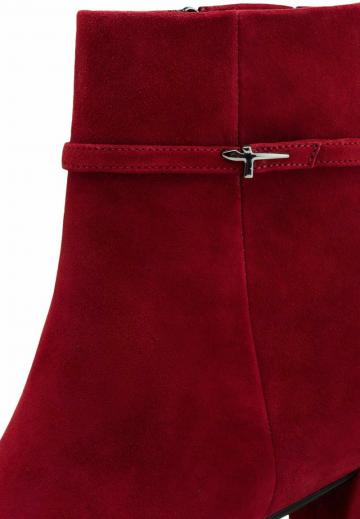 Сапожки на танкетке