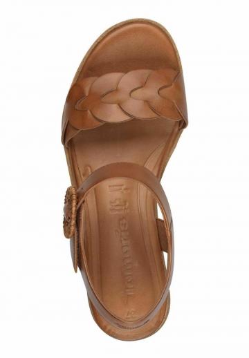 Босоножки на танкетке