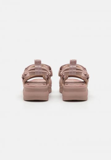 Походные сандалии