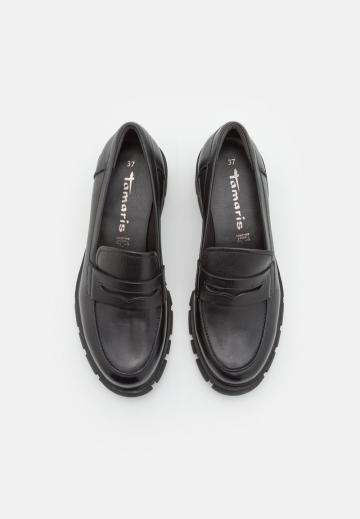 Туфли с высоким носом