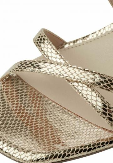 Гандбольные кроссовки