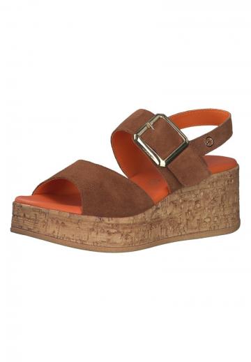 Босоножки на танкетке