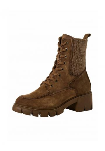 Ботинки на шнуровке