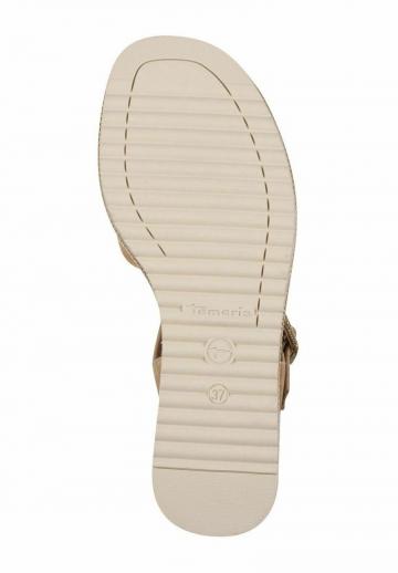 Босоножки на танкетке