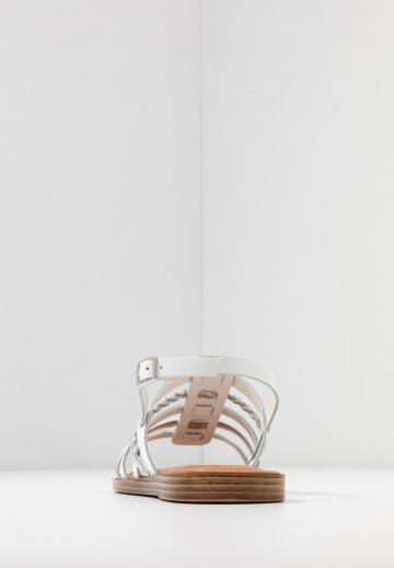 Гандбольные кроссовки