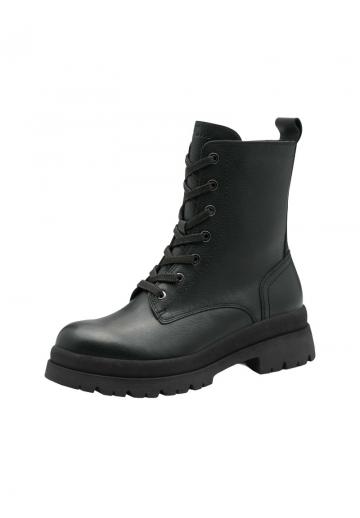 Ботинки на шнуровке