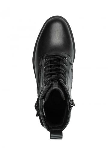 Ботинки на шнуровке