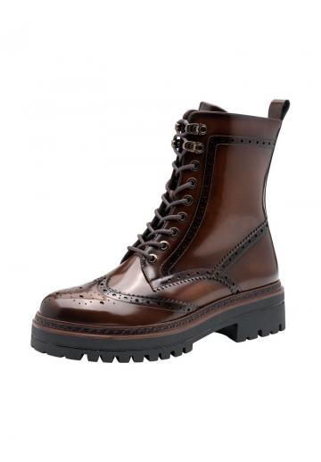 Ботинки на шнуровке
