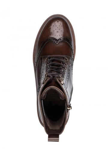 Ботинки на шнуровке