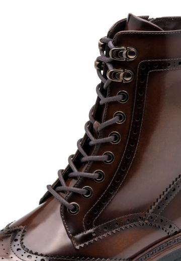 Ботинки на шнуровке