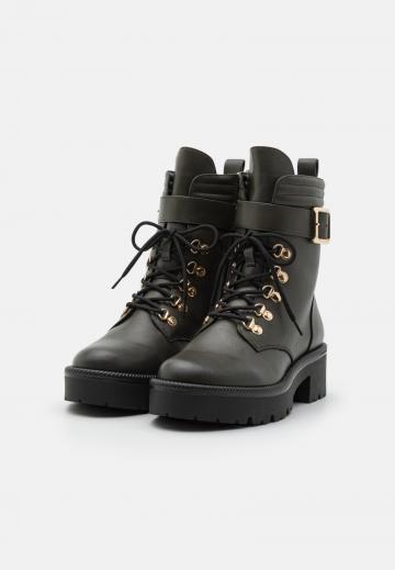 Полусапожки на платформе