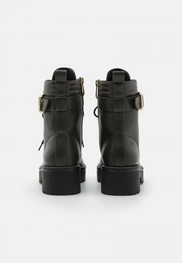 Полусапожки на платформе