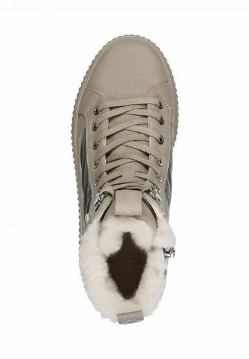 Ботинки на шнуровке