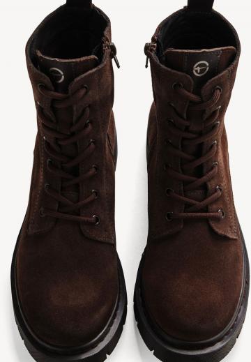 Ботинки на шнуровке