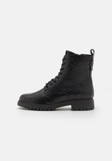 Полусапожки на платформе