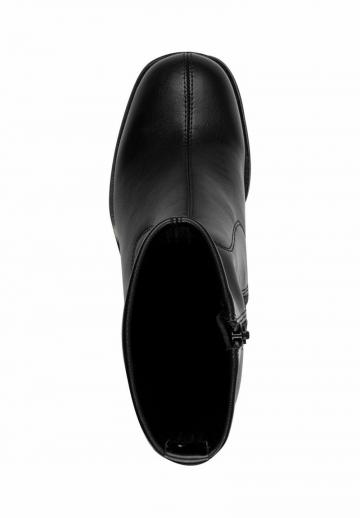 Полусапожки на высоком каблуке