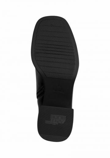 Полусапожки на высоком каблуке