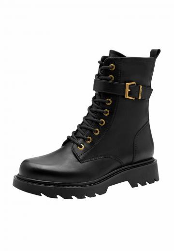 Ботинки на шнуровке
