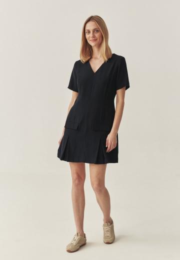 Короткое платье