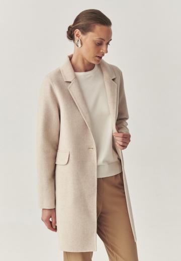 Короткое пальто