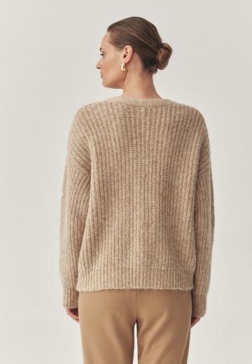 Вязаная кофта