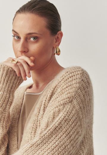 Вязаная кофта