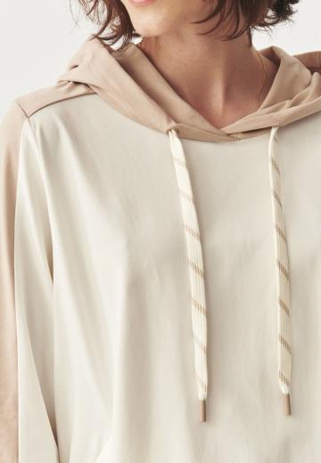 Пуловер с капюшоном