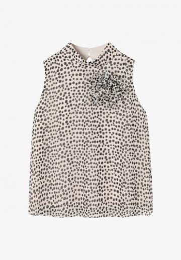 Блузка без рукавов