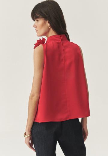 Блузка без рукавов