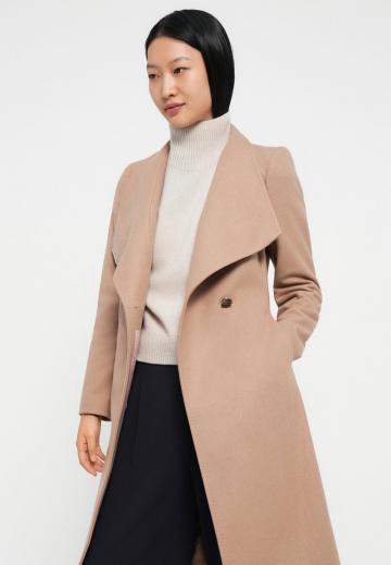 Шерстяное пальто