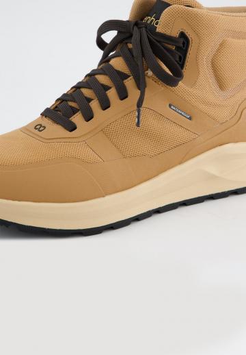 Походные ботинки