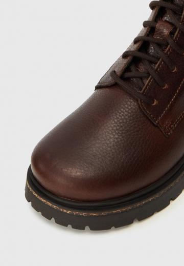 Ботинки на шнуровке