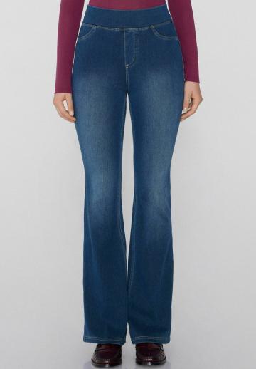 Клешеные джинсы