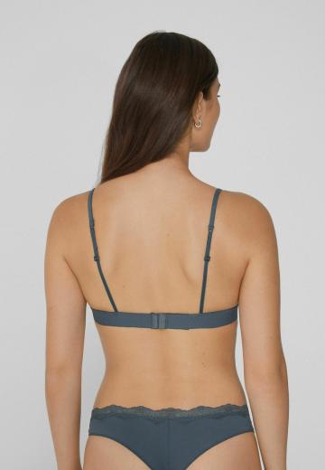 Бюстгальтер без косточек