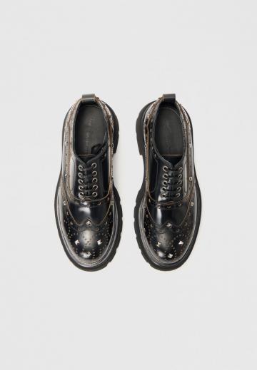 Ботинки на шнуровке