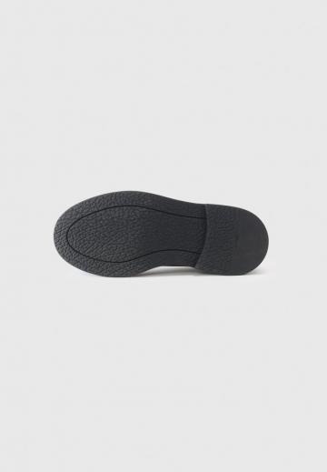 Ботинки на шнуровке