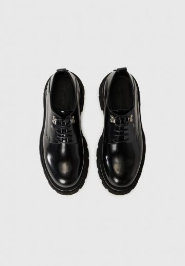 Ботинки на шнуровке