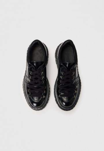 Ботинки на шнуровке