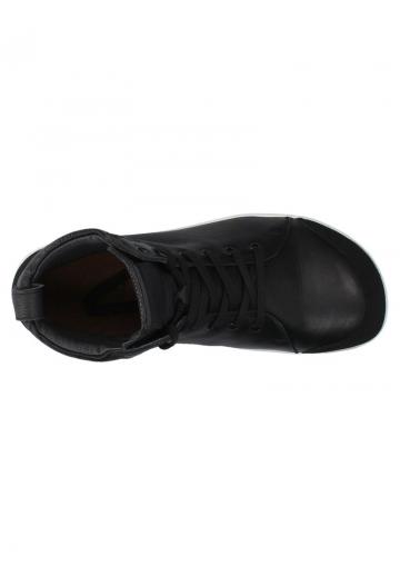 Ботинки на шнуровке