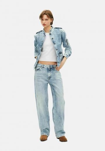 Джинсовая куртка